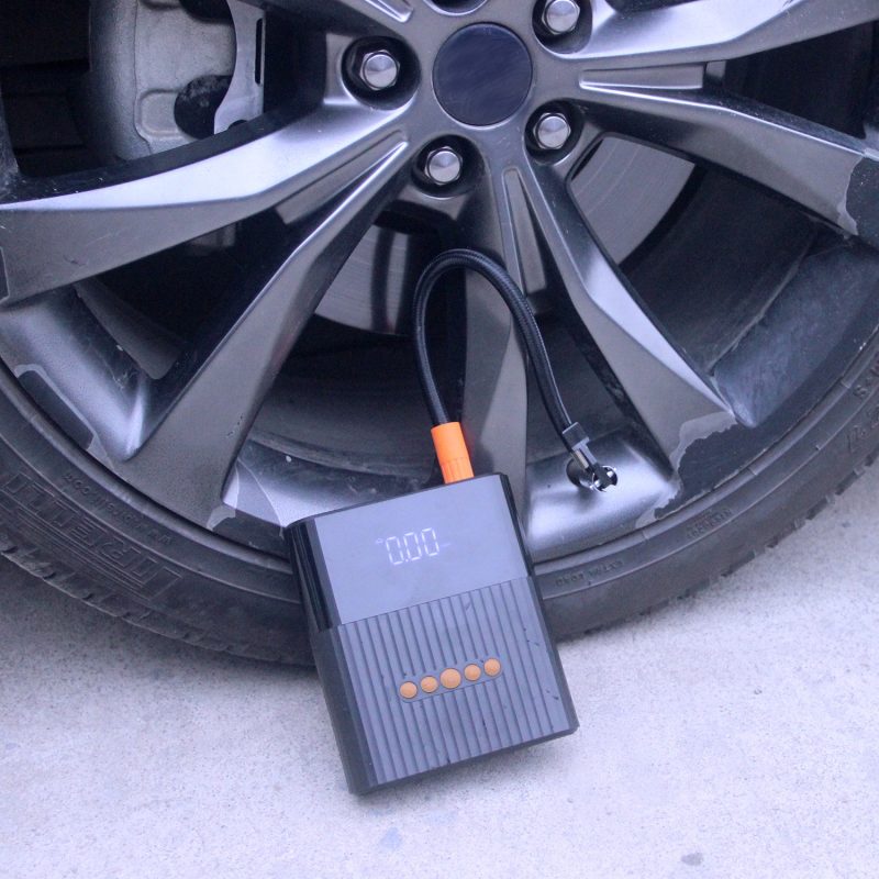 smarts jump starter power bank pitstop mah with compressor and torch black