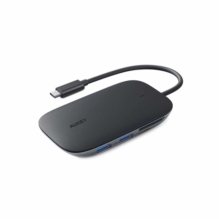 aukey cb c docking station  in  usb c hub with w pd